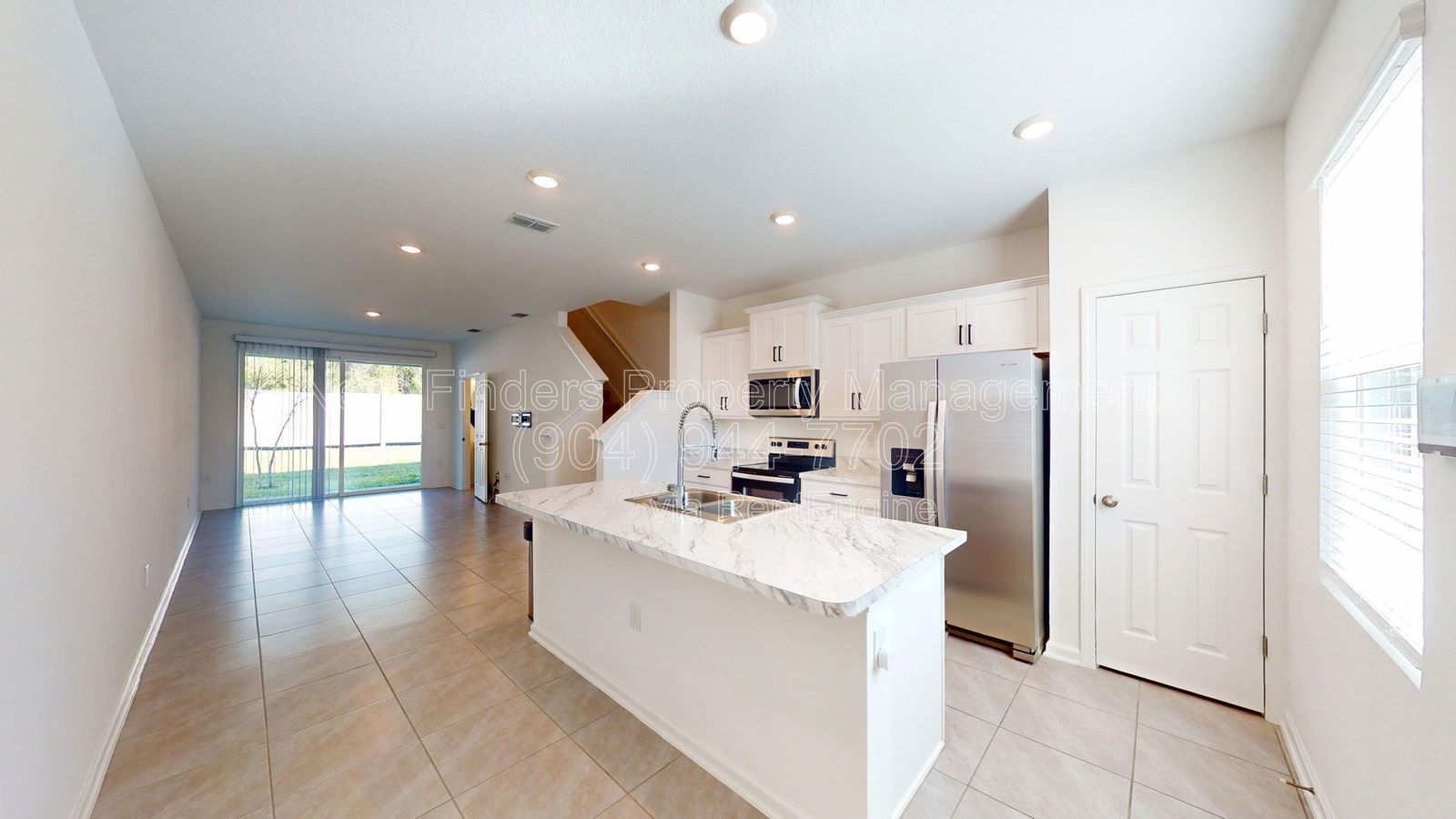 Beautiful townhome for rent in Equinox East property image