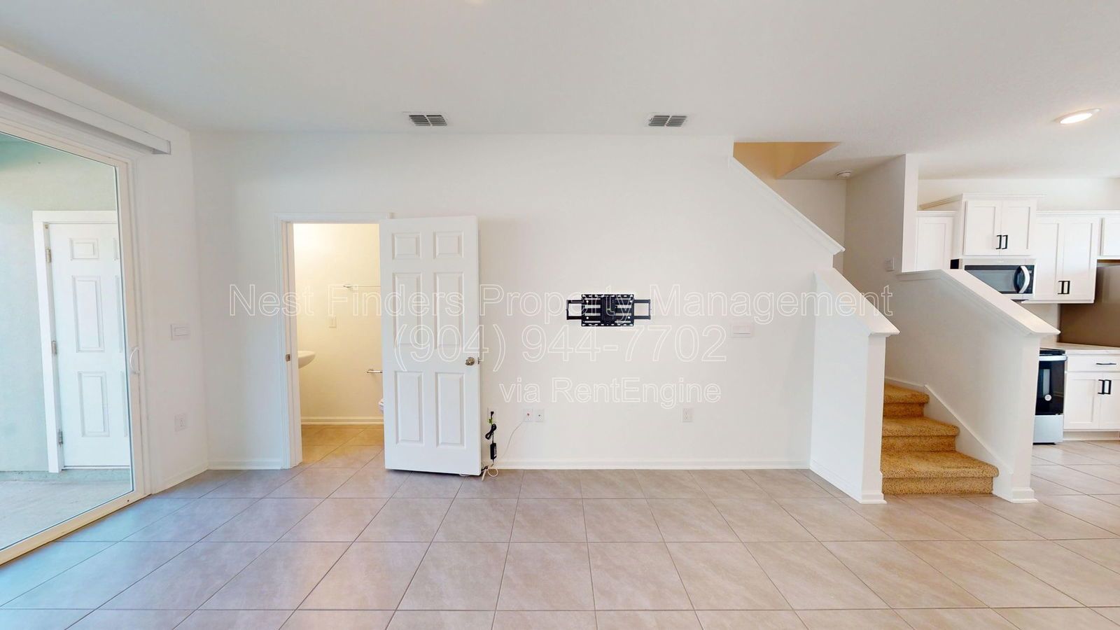 Beautiful townhome for rent in Equinox East property image