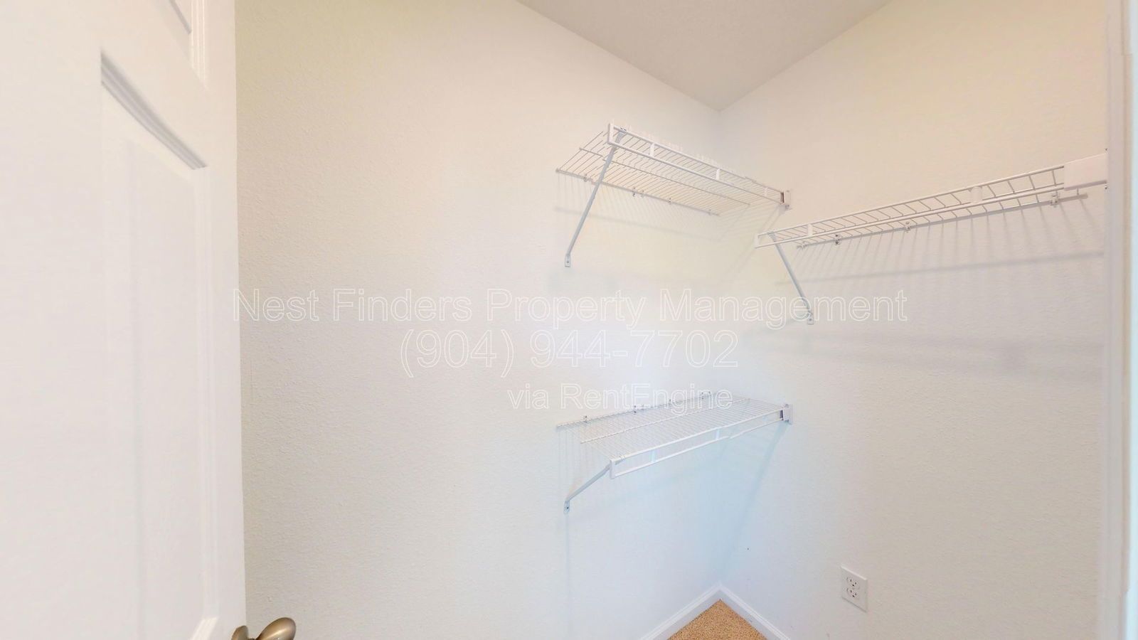 Beautiful townhome for rent in Equinox East property image