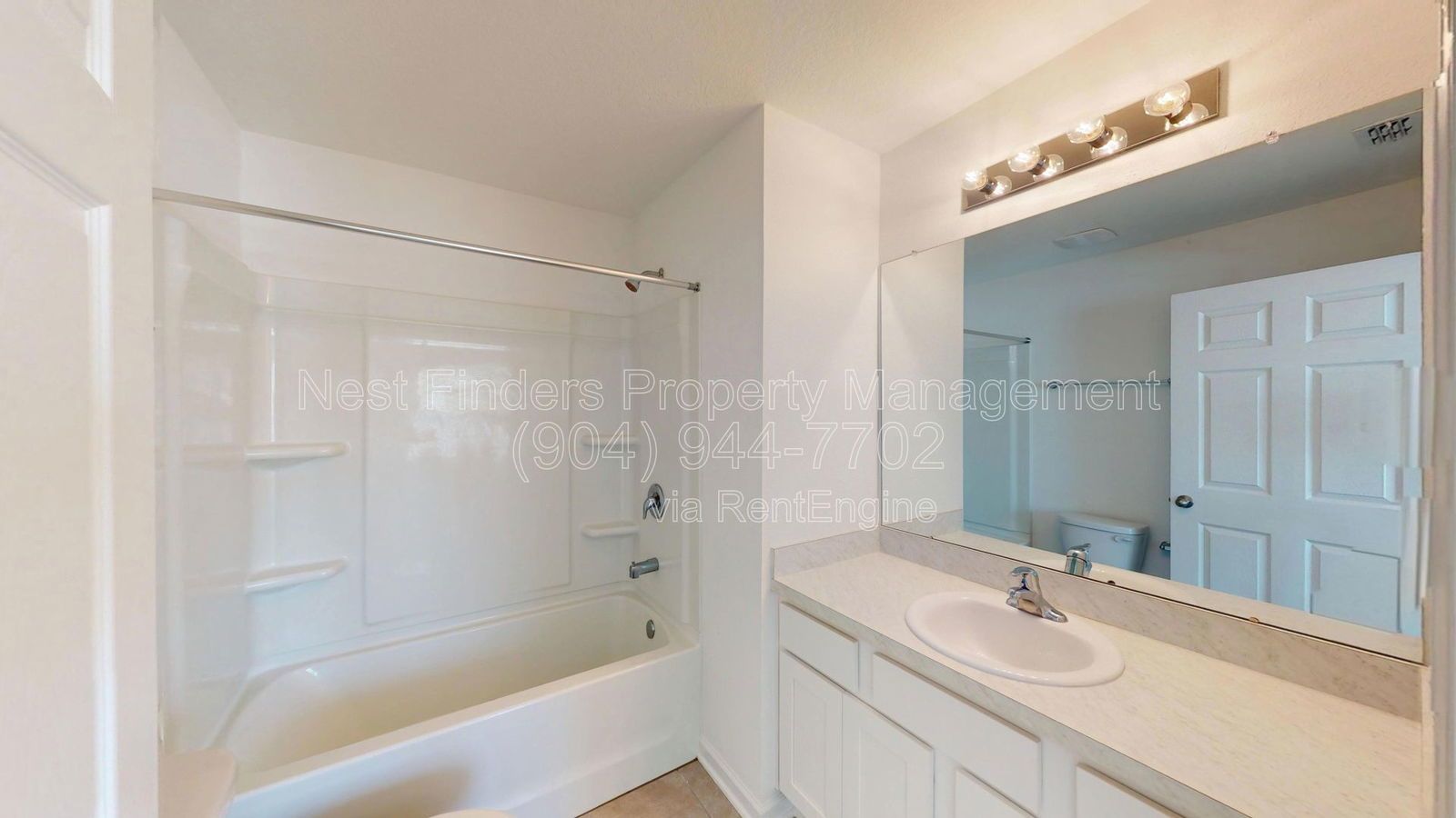 Beautiful townhome for rent in Equinox East property image