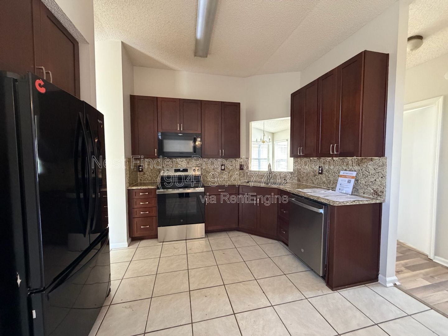Nice 3-bedroom, 2-bathroom for rent in Villas at Cross Creek! property image