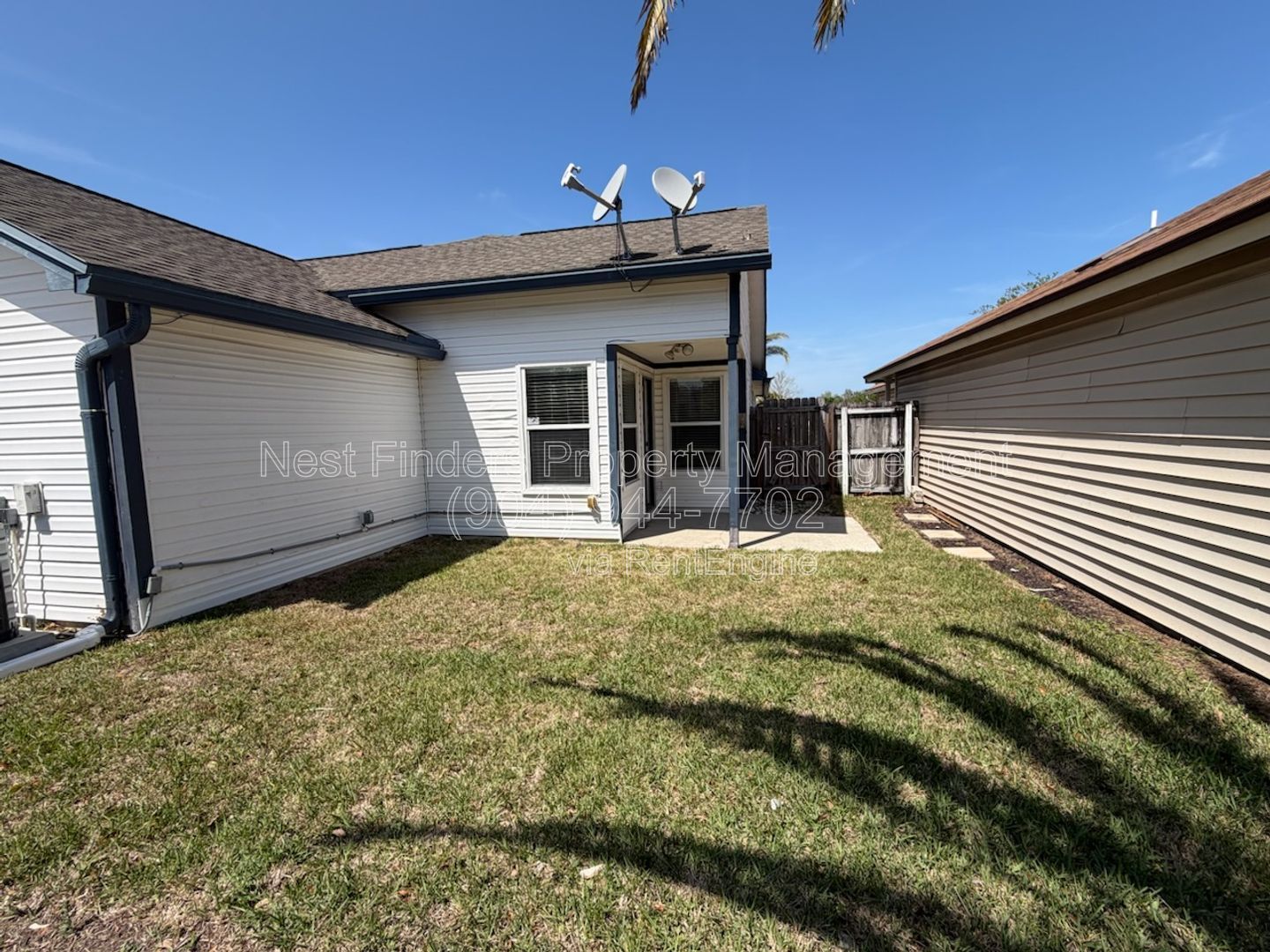 Nice 3-bedroom, 2-bathroom for rent in Villas at Cross Creek! property image