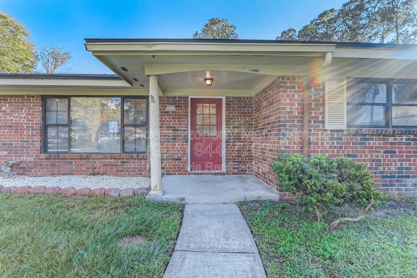 Beautiful 3 bedroom, 2 bathroom home in the heart of Mandarin! property image