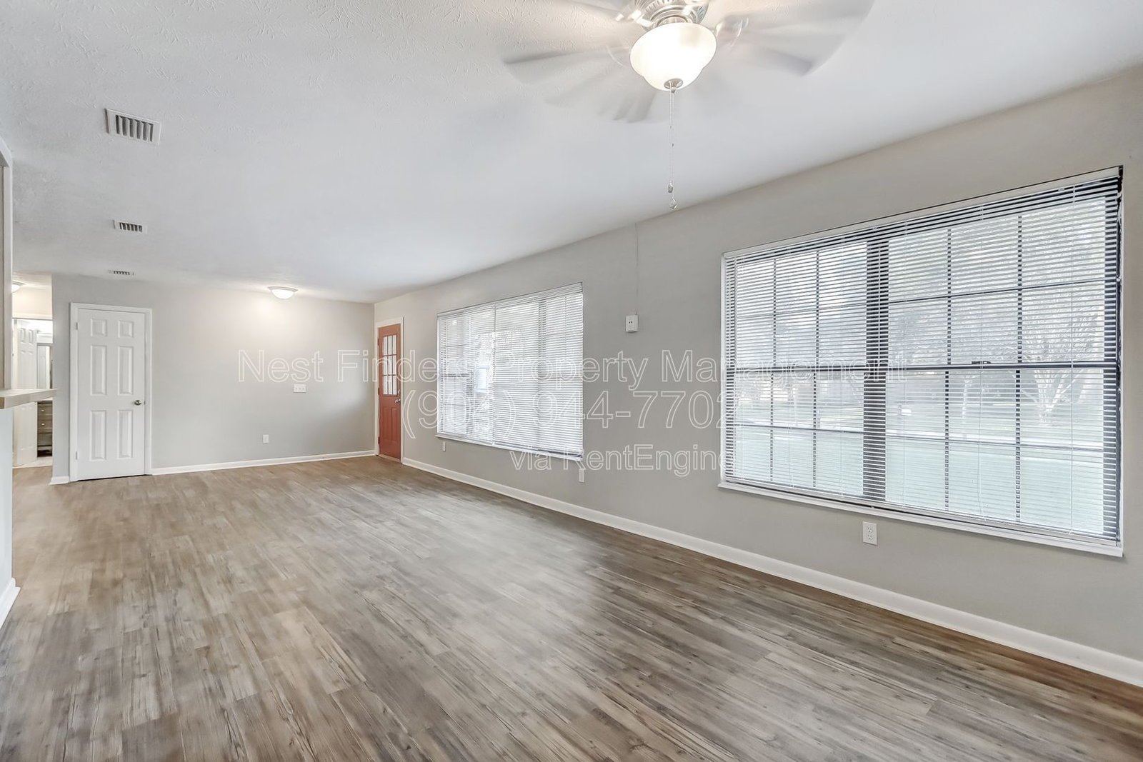 Beautiful 3 bedroom, 2 bathroom home in the heart of Mandarin! property image