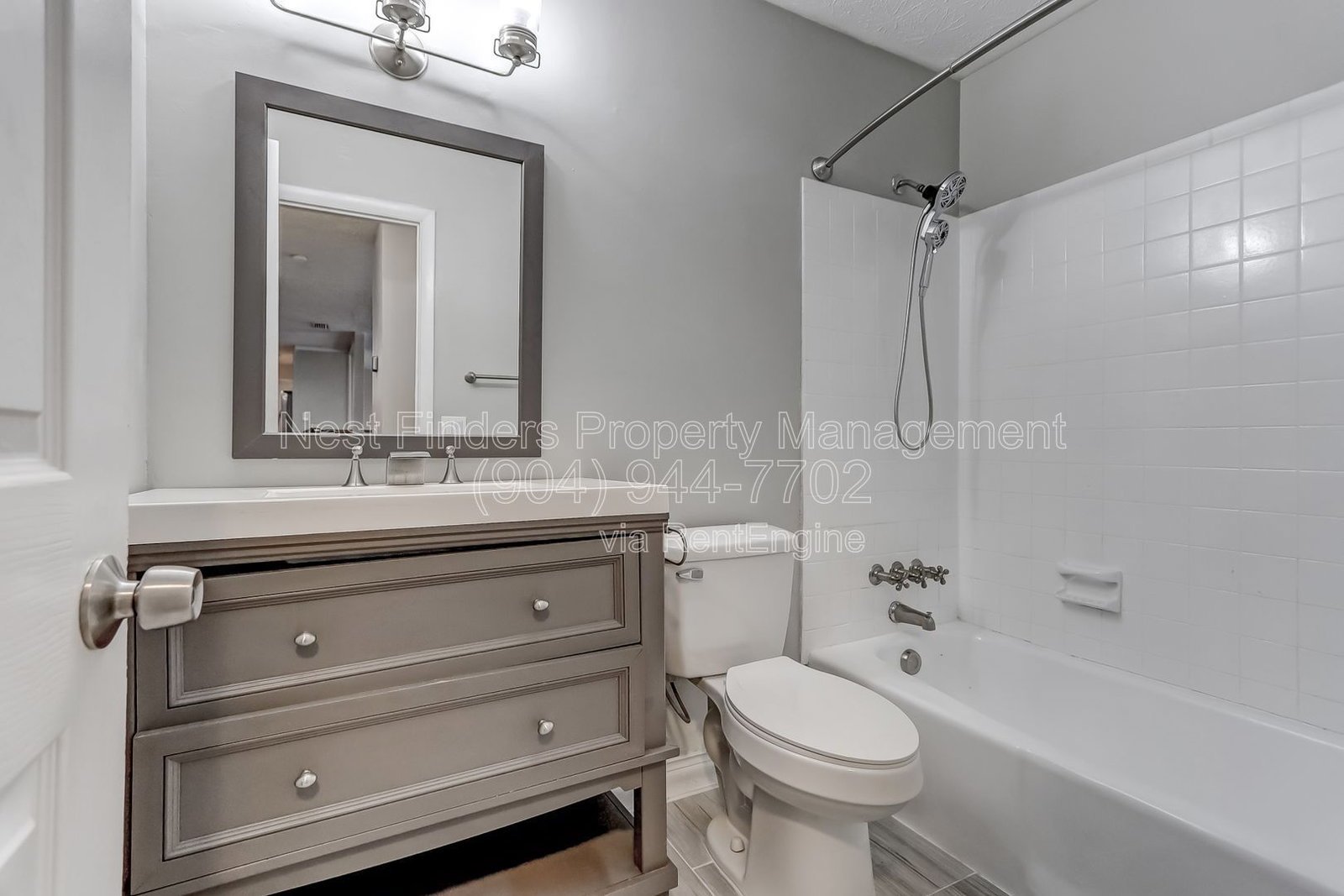 Beautiful 3 bedroom, 2 bathroom home in the heart of Mandarin! property image