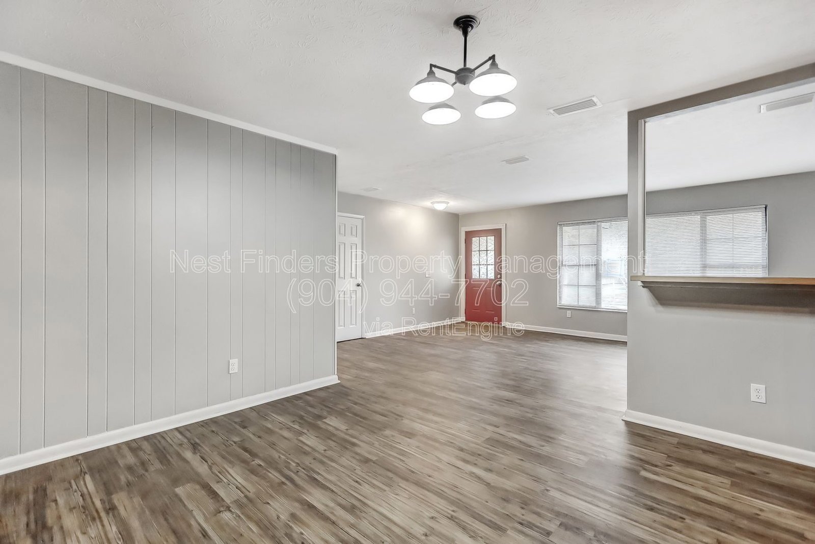 Beautiful 3 bedroom, 2 bathroom home in the heart of Mandarin! property image