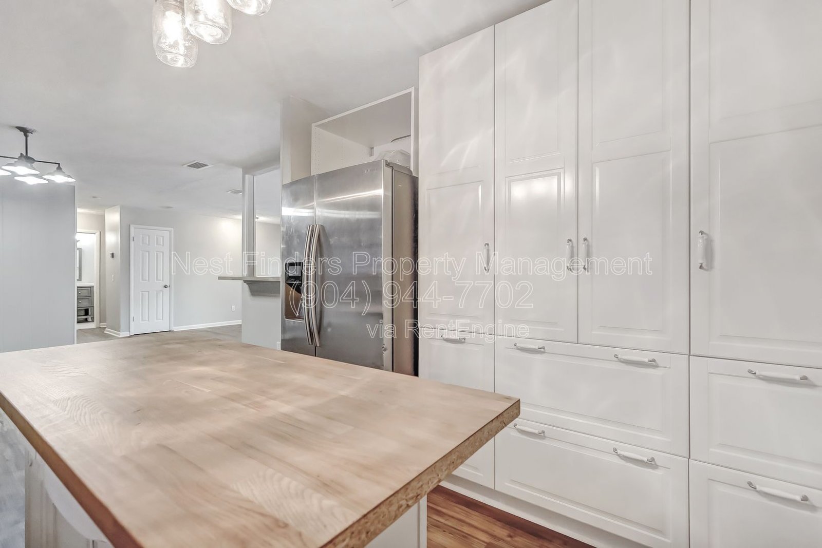 Beautiful 3 bedroom, 2 bathroom home in the heart of Mandarin! property image