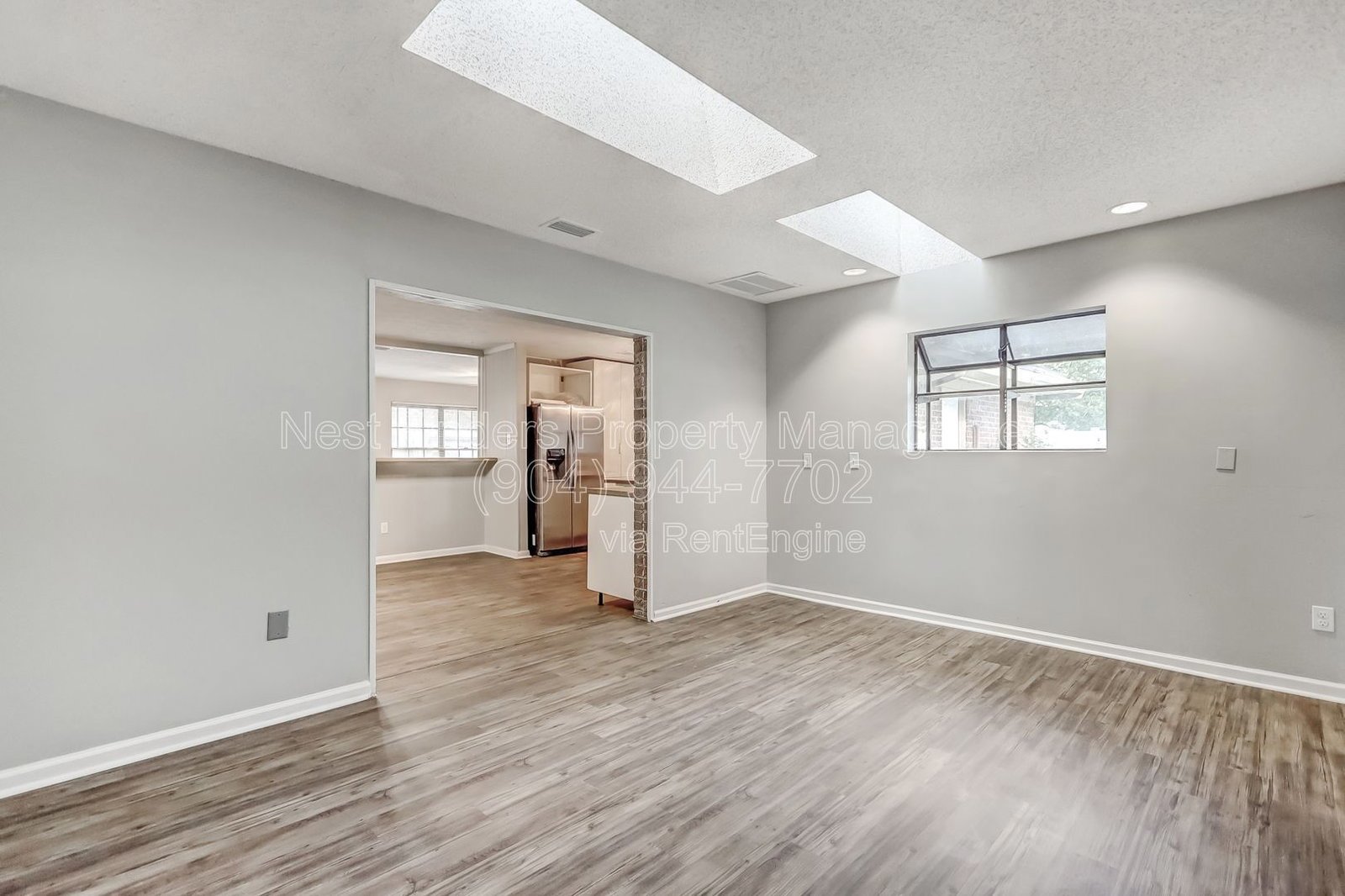 Beautiful 3 bedroom, 2 bathroom home in the heart of Mandarin! property image