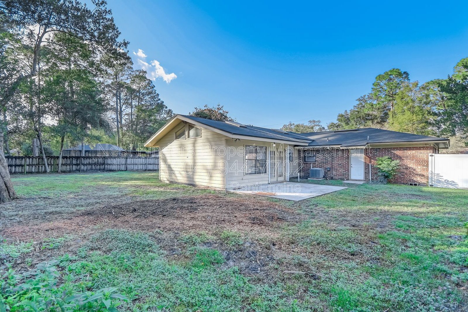 Beautiful 3 bedroom, 2 bathroom home in the heart of Mandarin! property image