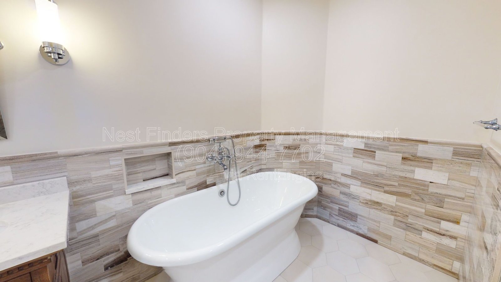 Spectacular 31st floor condo for rent at The Peninsula! property image