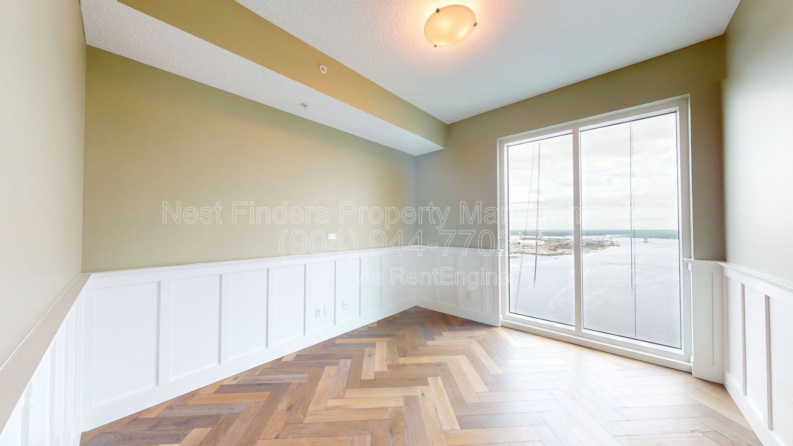 Spectacular 31st floor condo for rent at The Peninsula! property image