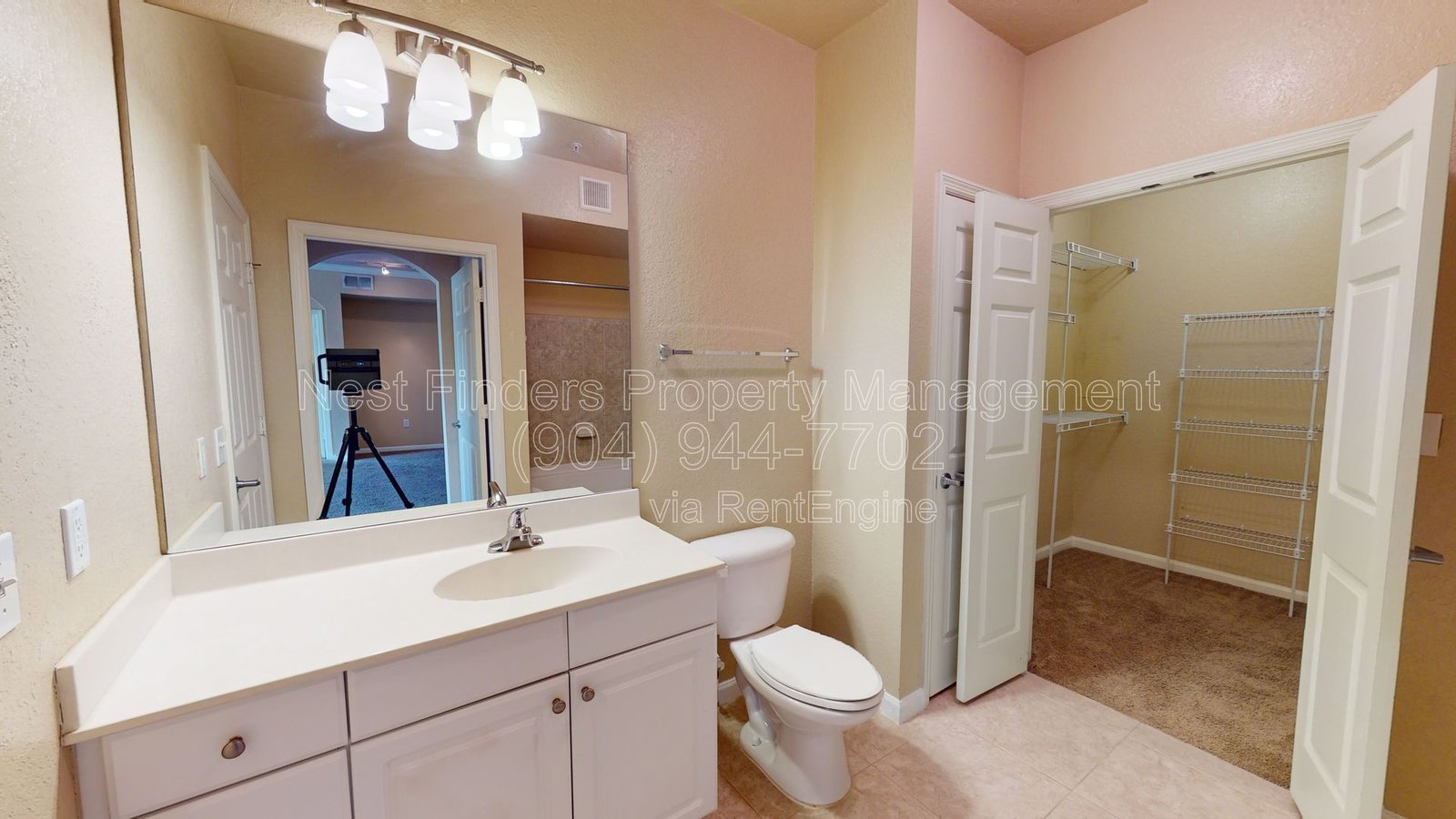 Condo in Villa Medici, ready now! property image