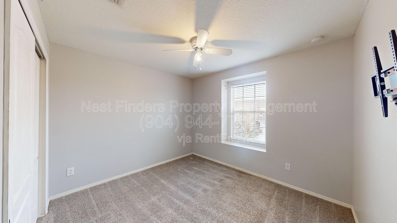Spacious and well-maintained 3-bedroom, 2.5-bathroom townhome for rent property image