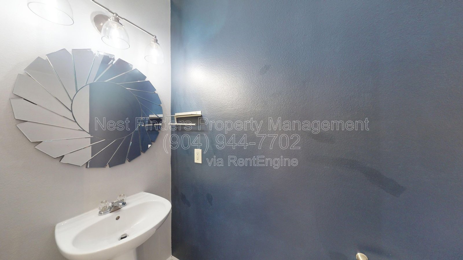 Spacious and well-maintained 3-bedroom, 2.5-bathroom townhome for rent property image