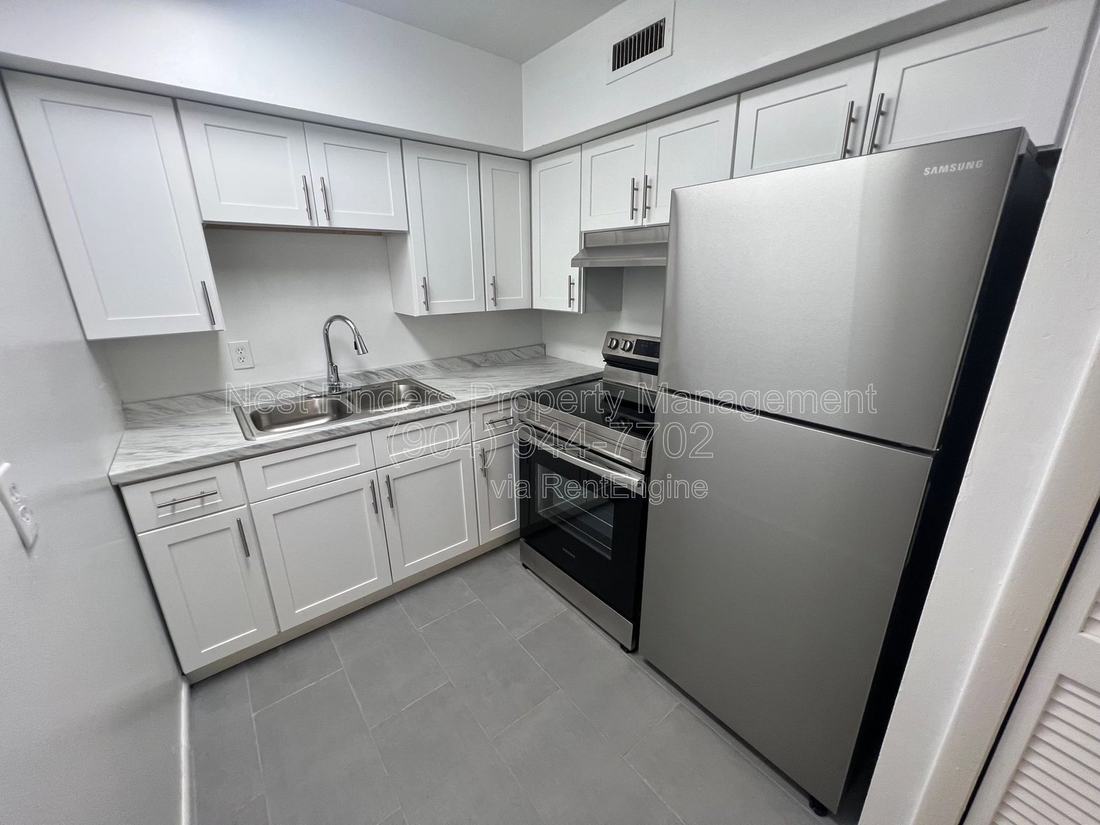 Cute duplex available! property image