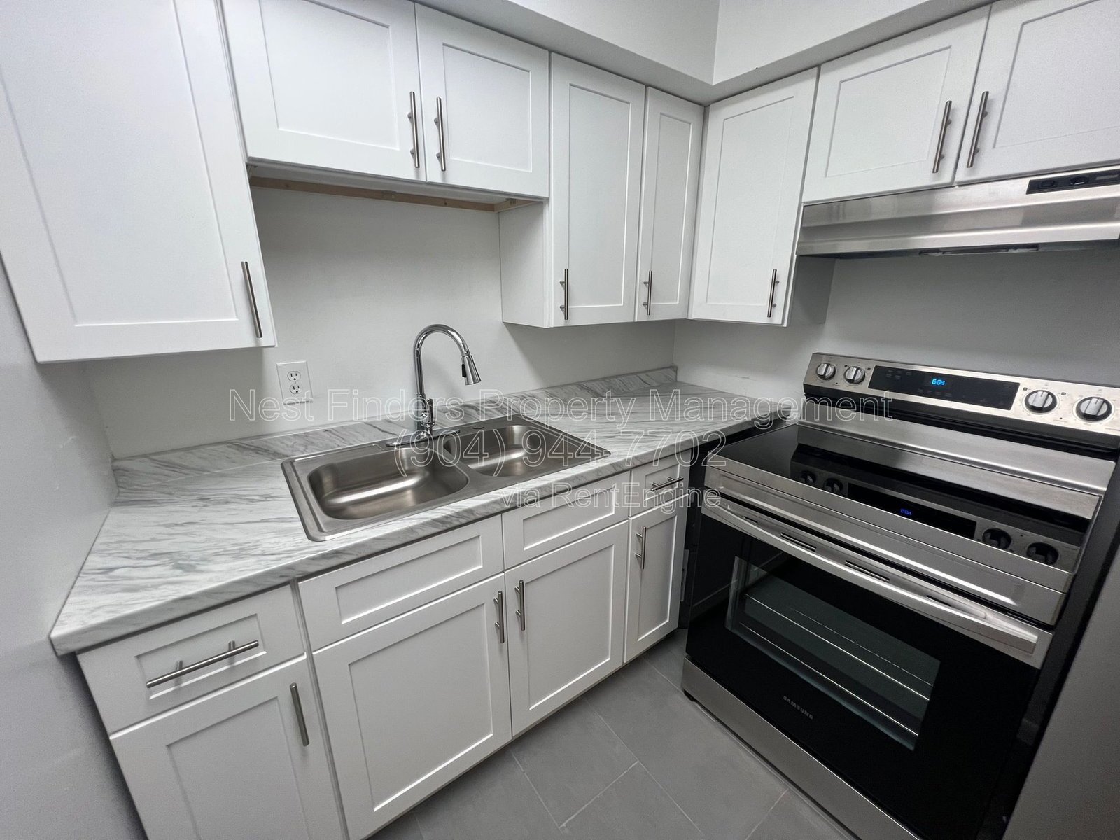 Cute duplex available! property image