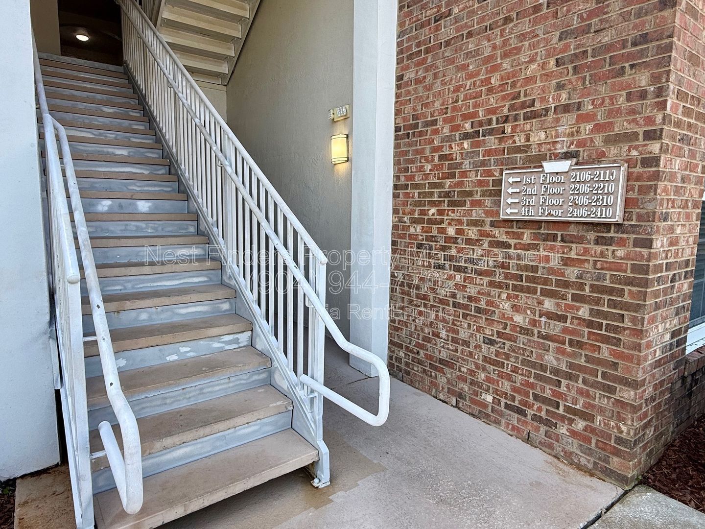 Beautiful 2-bedroom, 2-bathroom condo located in the highly desirable Campfield community. property image