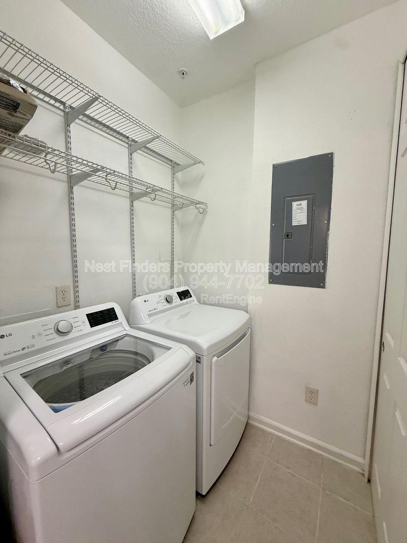 Beautiful 2-bedroom, 2-bathroom condo located in the highly desirable Campfield community. property image