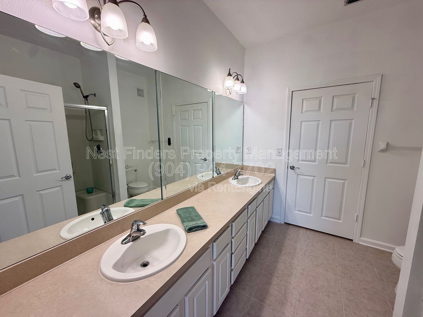 Beautiful 2-bedroom, 2-bathroom condo located in the highly desirable Campfield community. property image