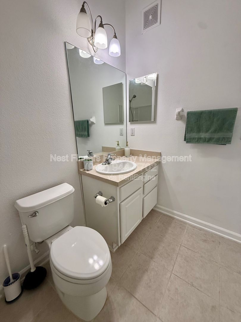 Beautiful 2-bedroom, 2-bathroom condo located in the highly desirable Campfield community. property image