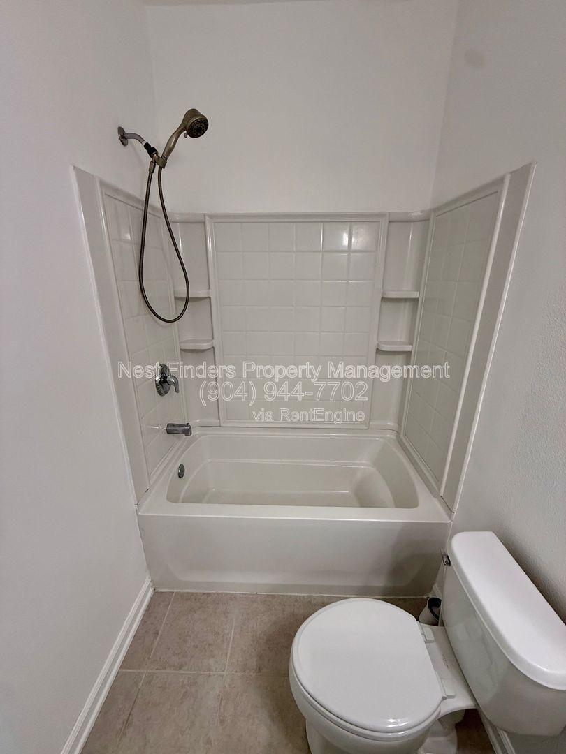 Beautiful 2-bedroom, 2-bathroom condo located in the highly desirable Campfield community. property image