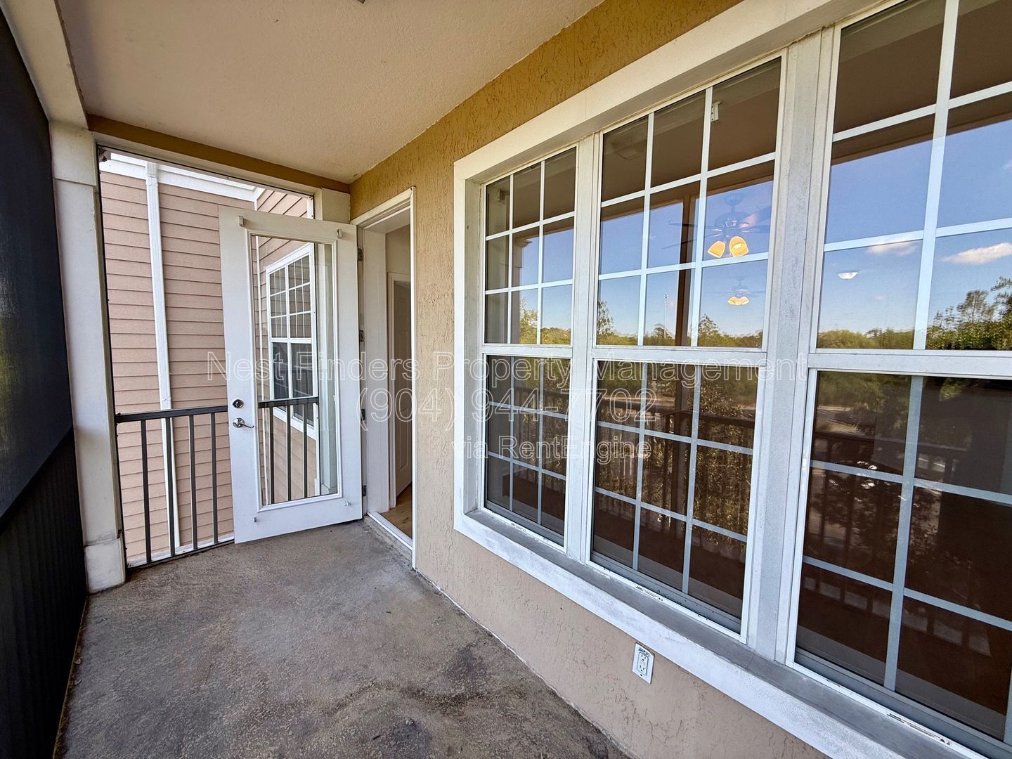 Beautiful 2-bedroom, 2-bathroom condo located in the highly desirable Campfield community. property image