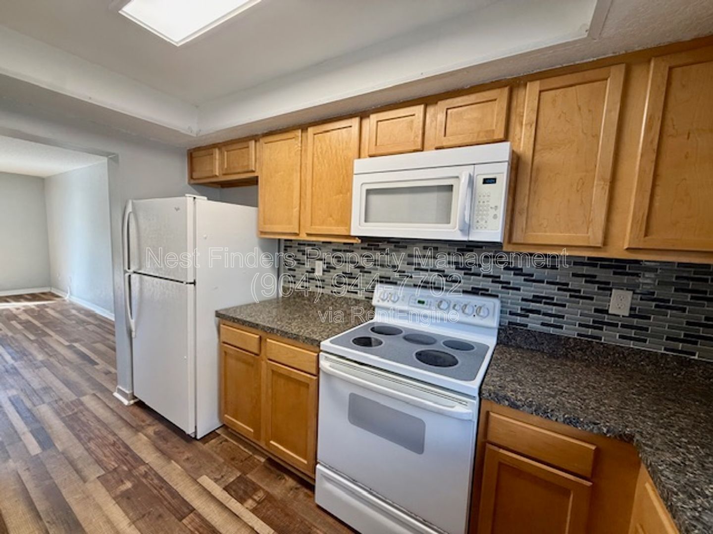 Nice 2-bedroom, 1.5-bathroom townhome for rent in Shadow Wood, offering over 1,100 square feet of living space property image