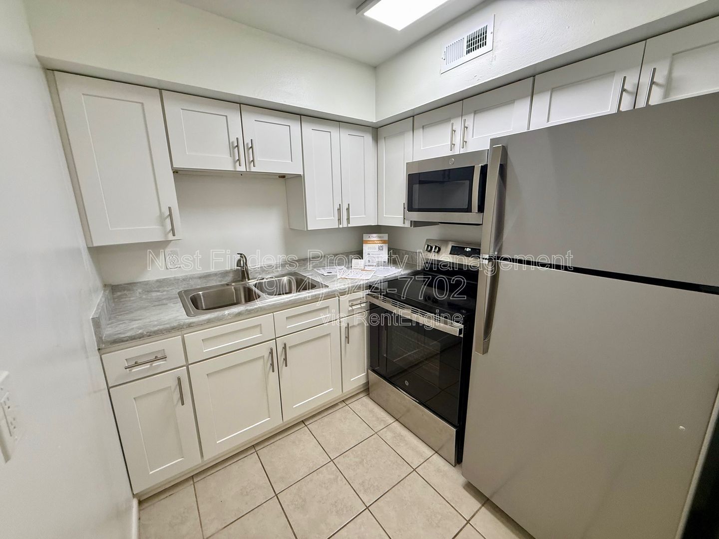 Cute duplex available! property image