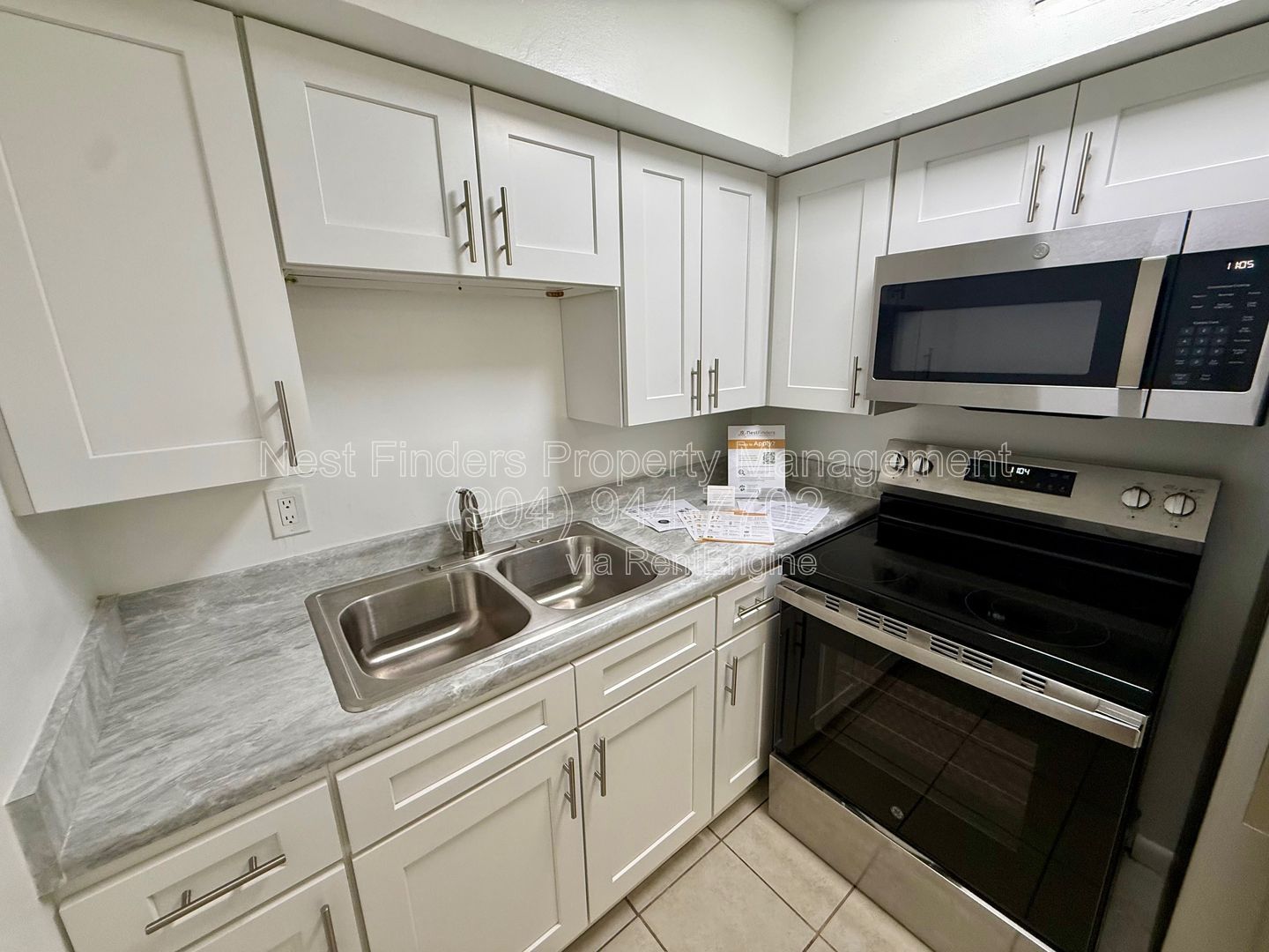 Cute duplex available! property image