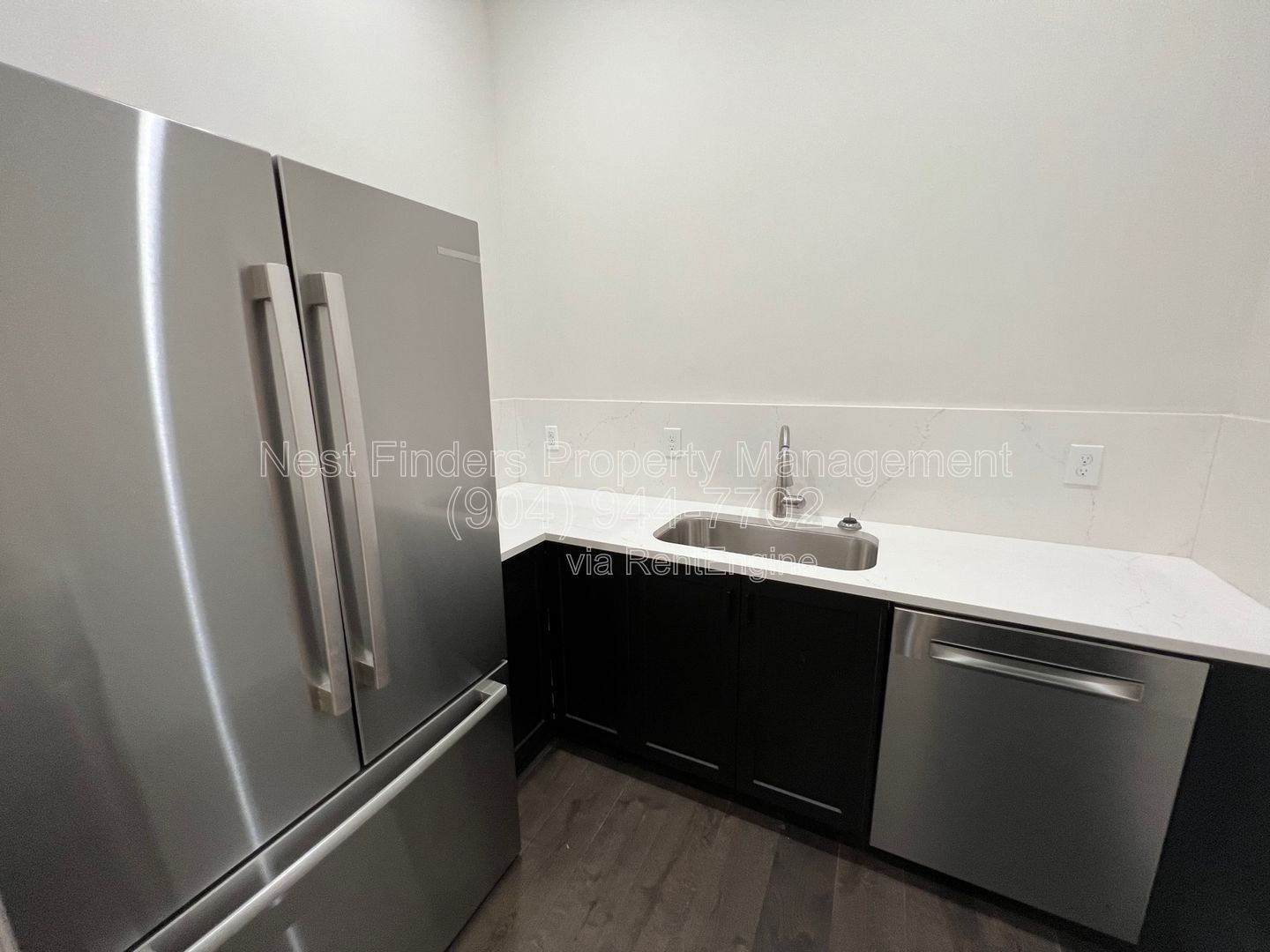 1 bedroom condo for rent near Memorial Park in Riverside! property image