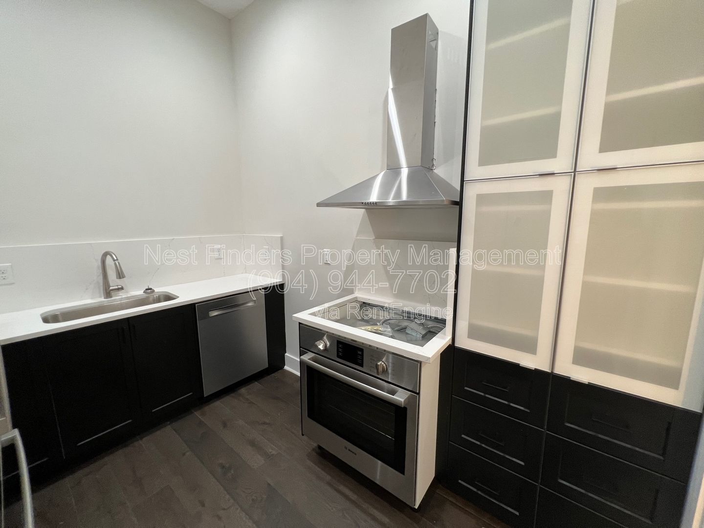 1 bedroom condo for rent near Memorial Park in Riverside! property image