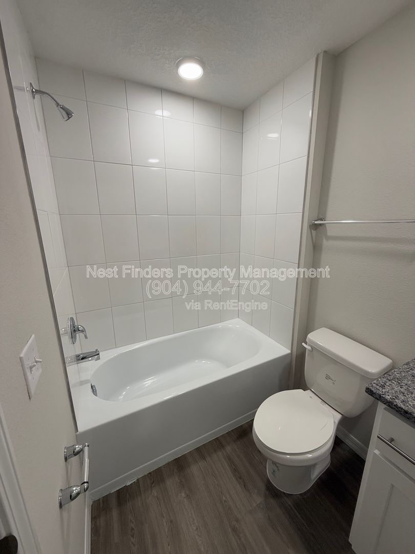 Brand New Condo for Rent in the Heart of Mandarin! property image