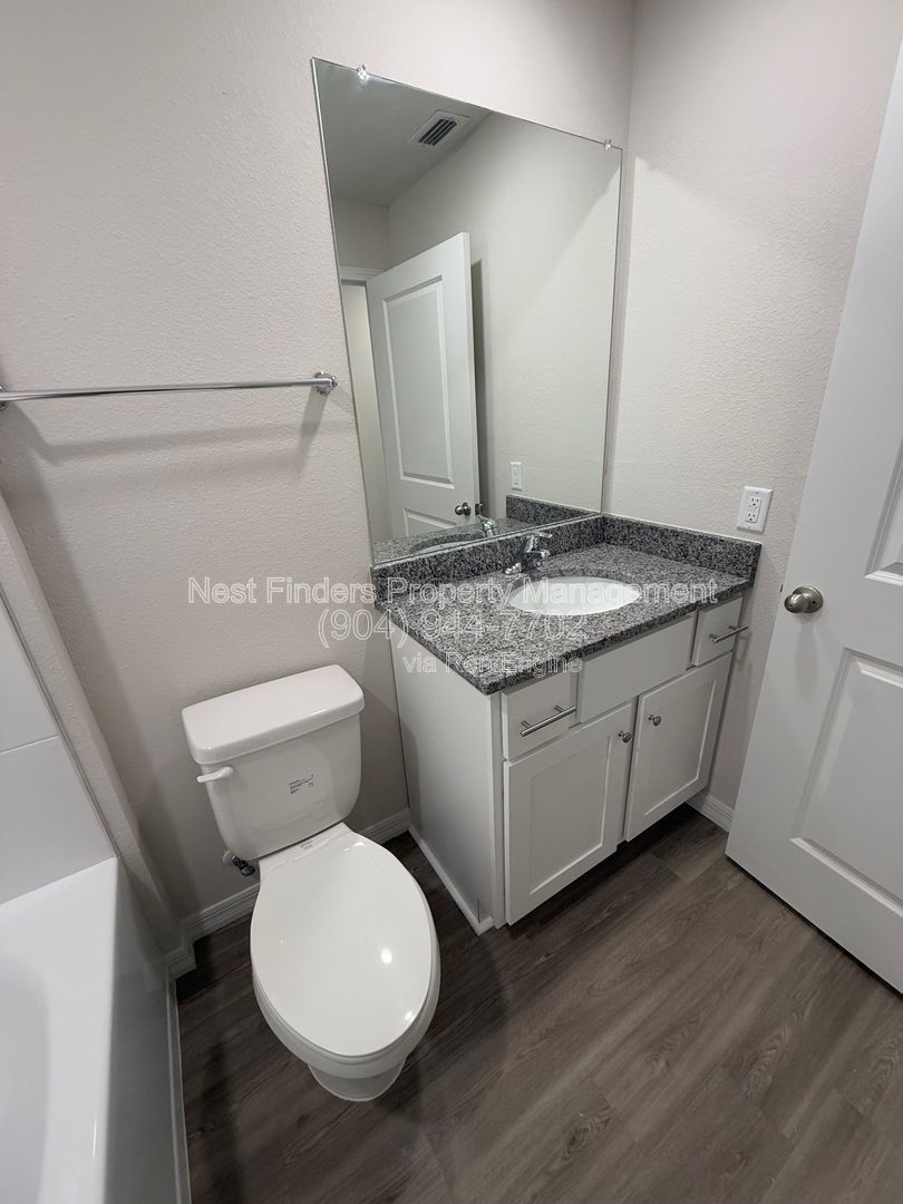 Brand New Condo for Rent in the Heart of Mandarin! property image