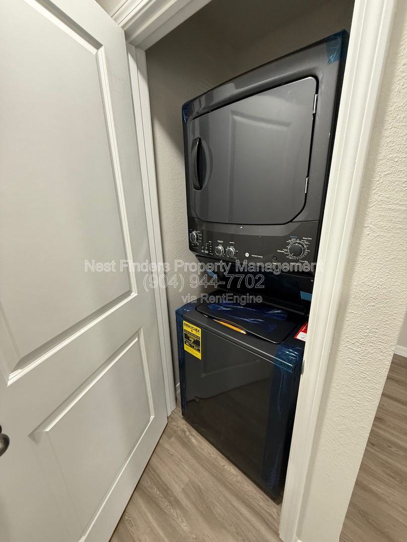 Brand New Condo for Rent in the Heart of Mandarin! property image