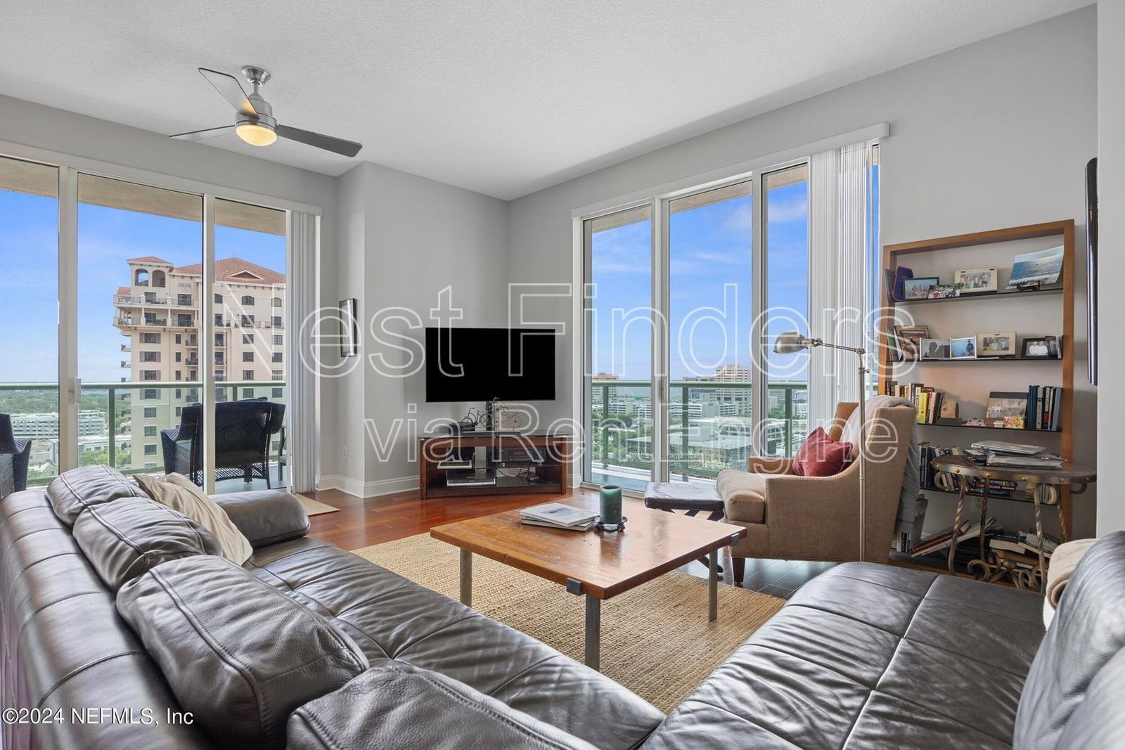 Stunning condo for rent at The Peninsula! property image