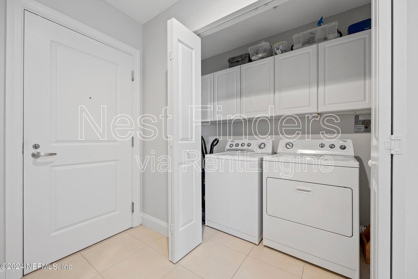 Stunning condo for rent at The Peninsula! property image