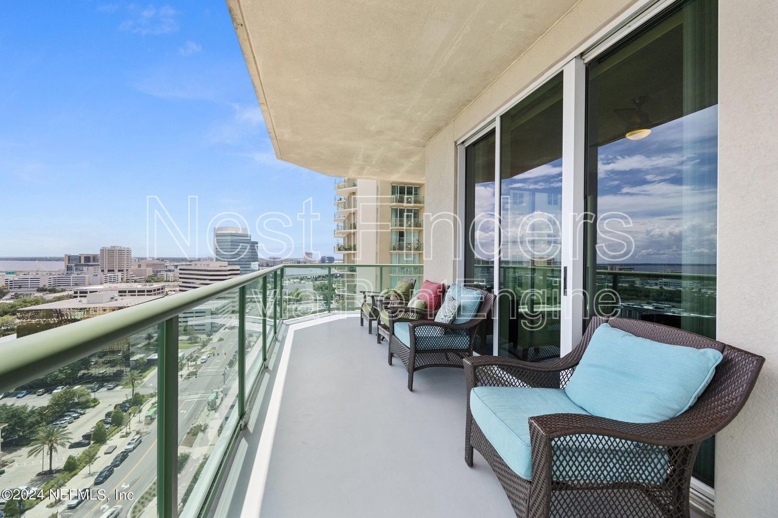 Stunning condo for rent at The Peninsula! property image
