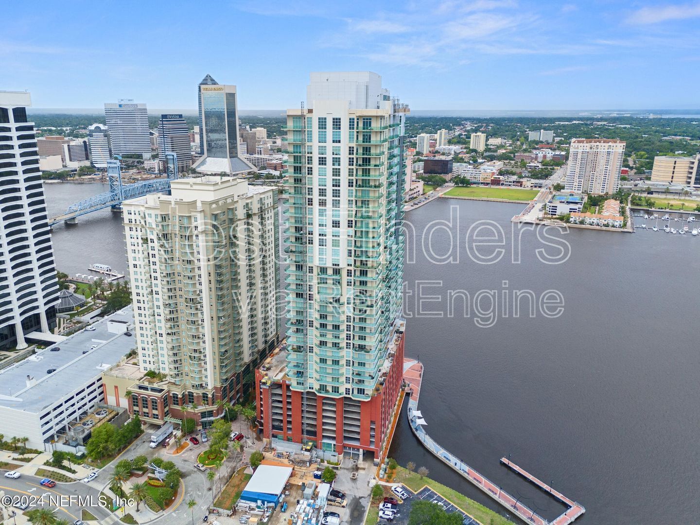 Stunning condo for rent at The Peninsula! property image