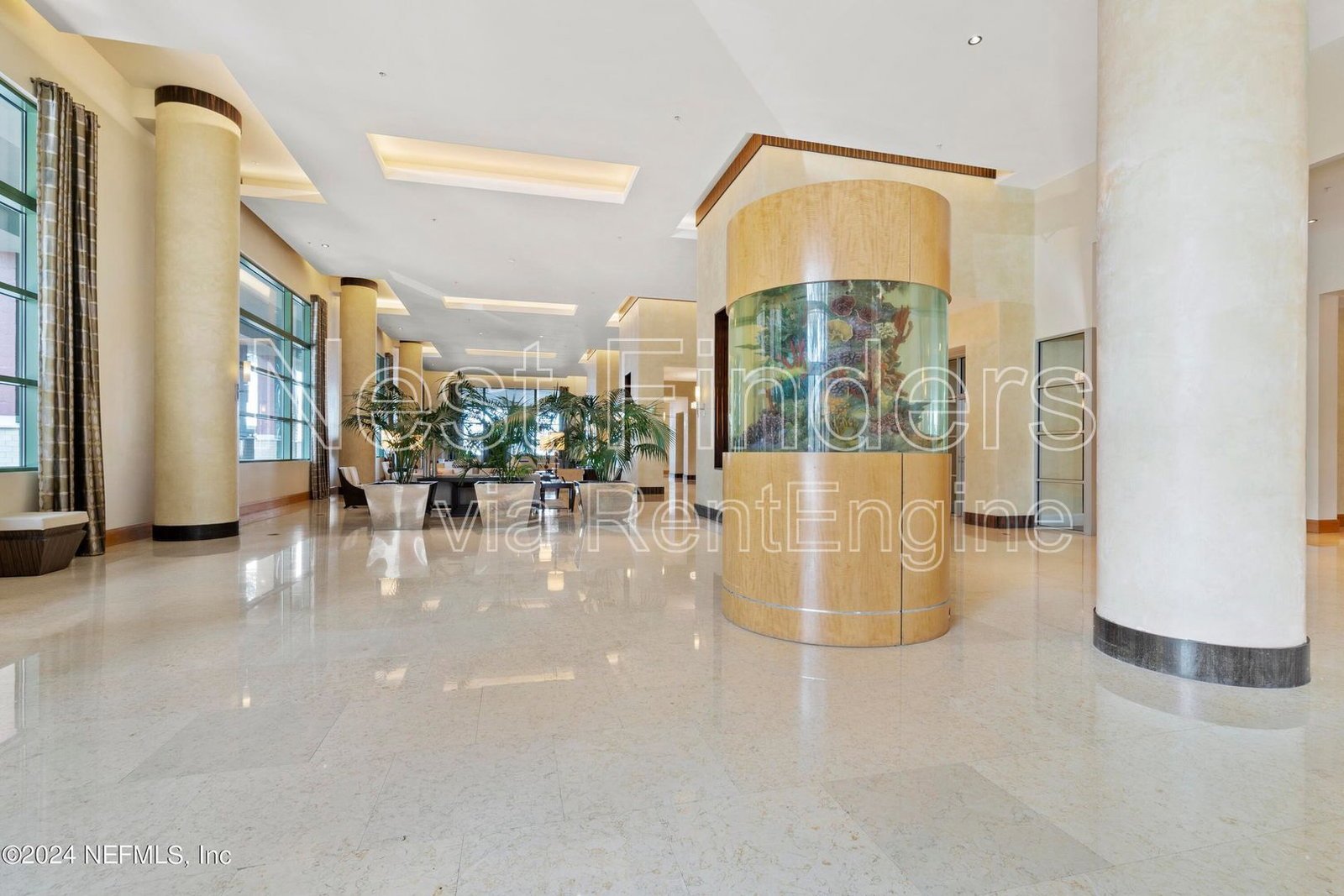 Stunning condo for rent at The Peninsula! property image