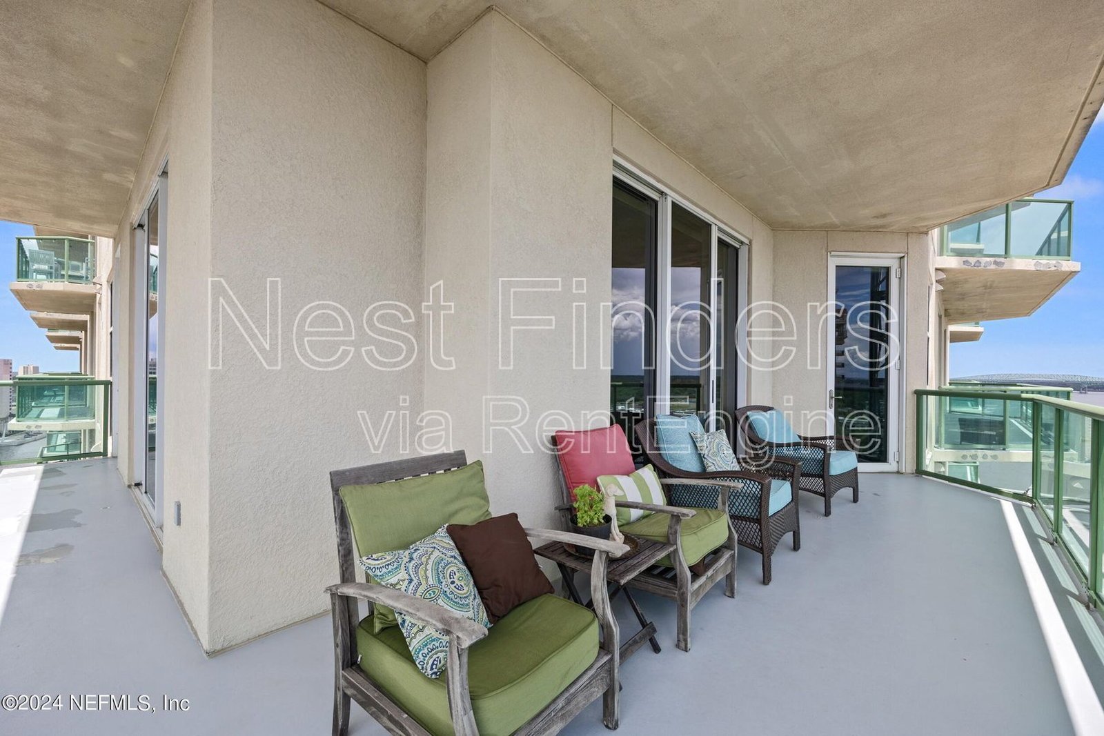 Stunning condo for rent at The Peninsula! property image