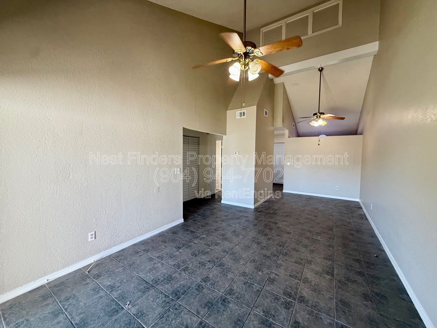 Charming 2-bedroom, 1-bath duplex offering just under 1,000 sq. ft. of comfortable living space. property image