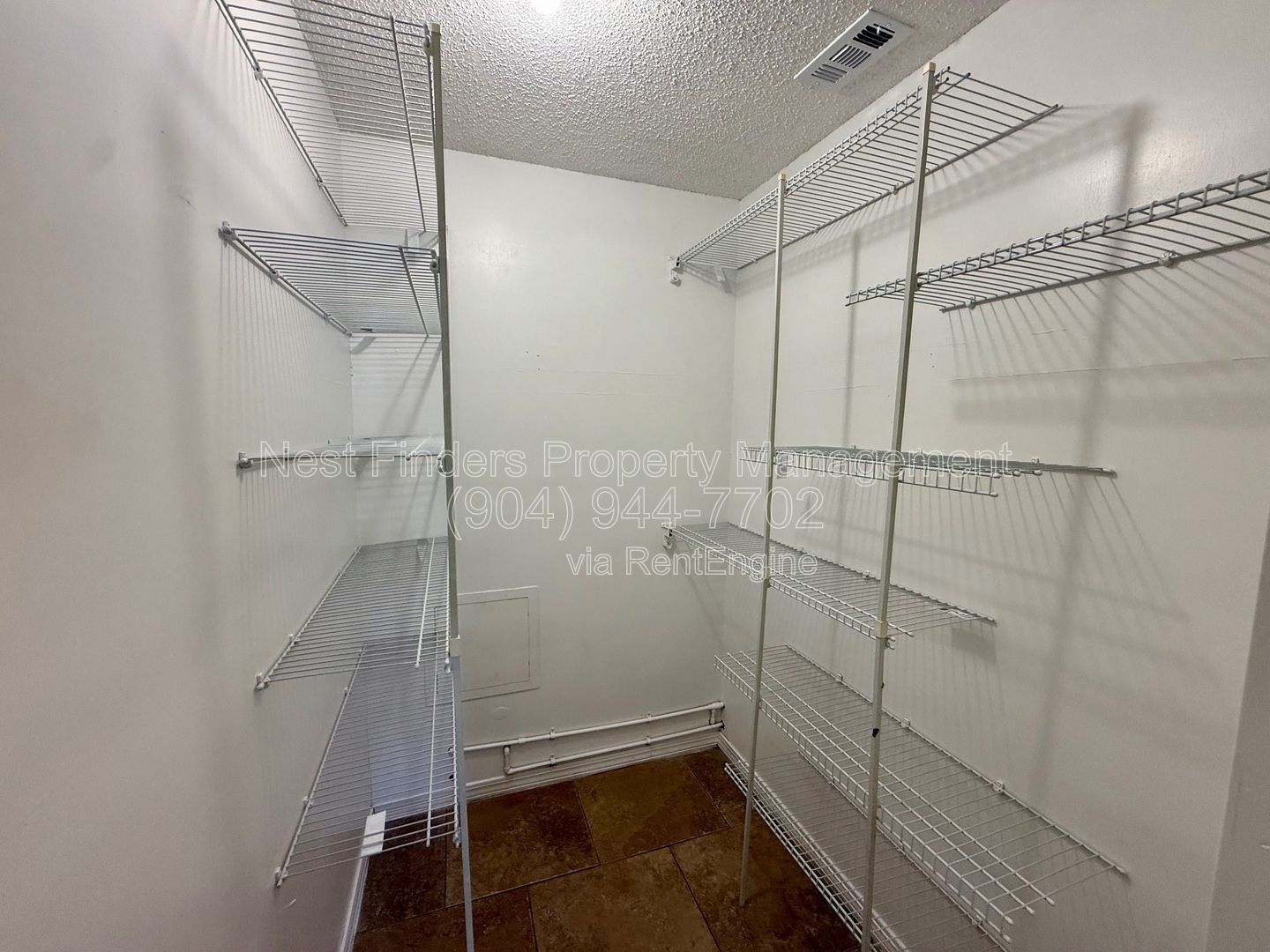 Charming 2-bedroom, 1-bath duplex offering just under 1,000 sq. ft. of comfortable living space. property image