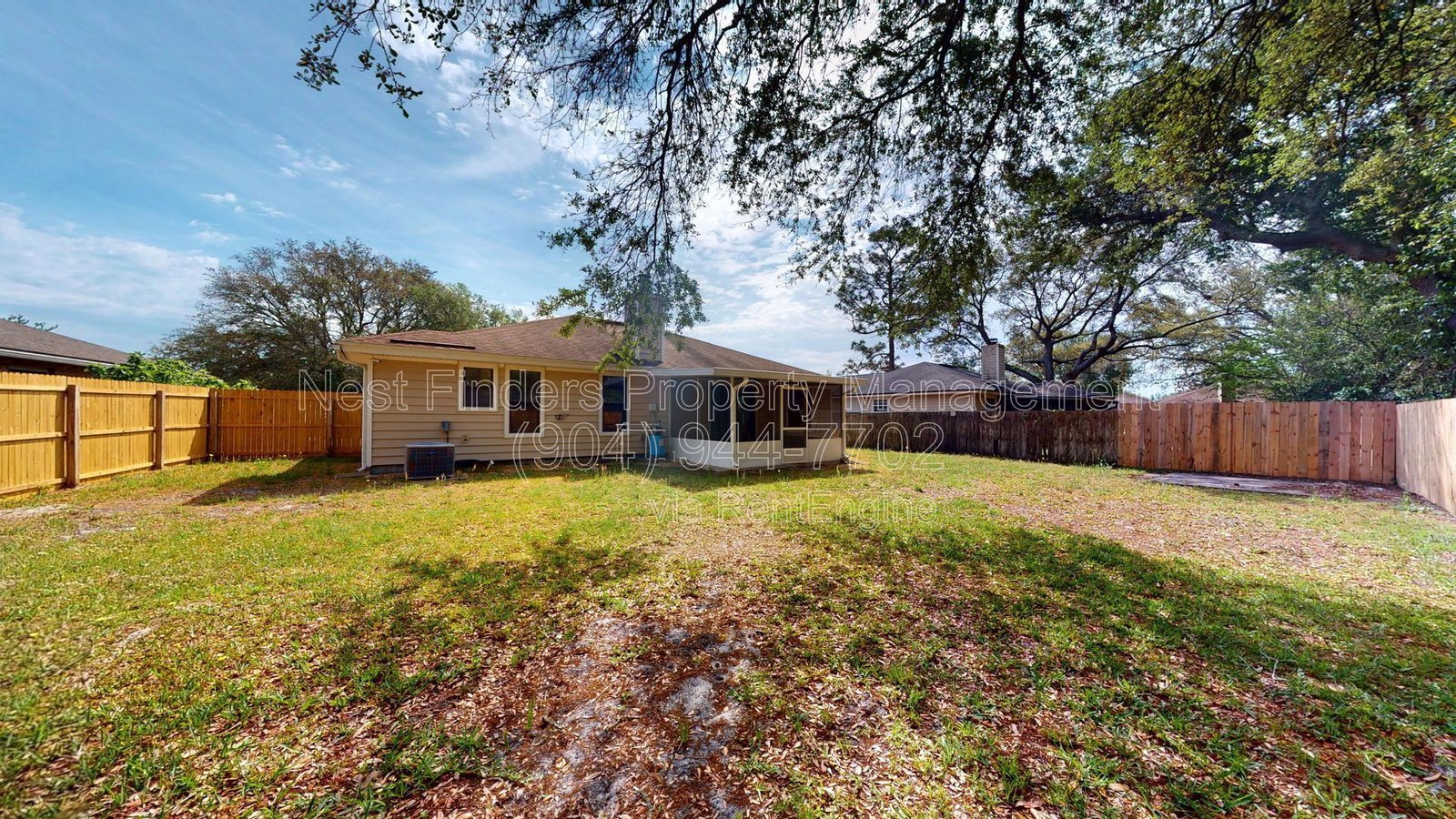 Conveniently located to town and Beaches property image