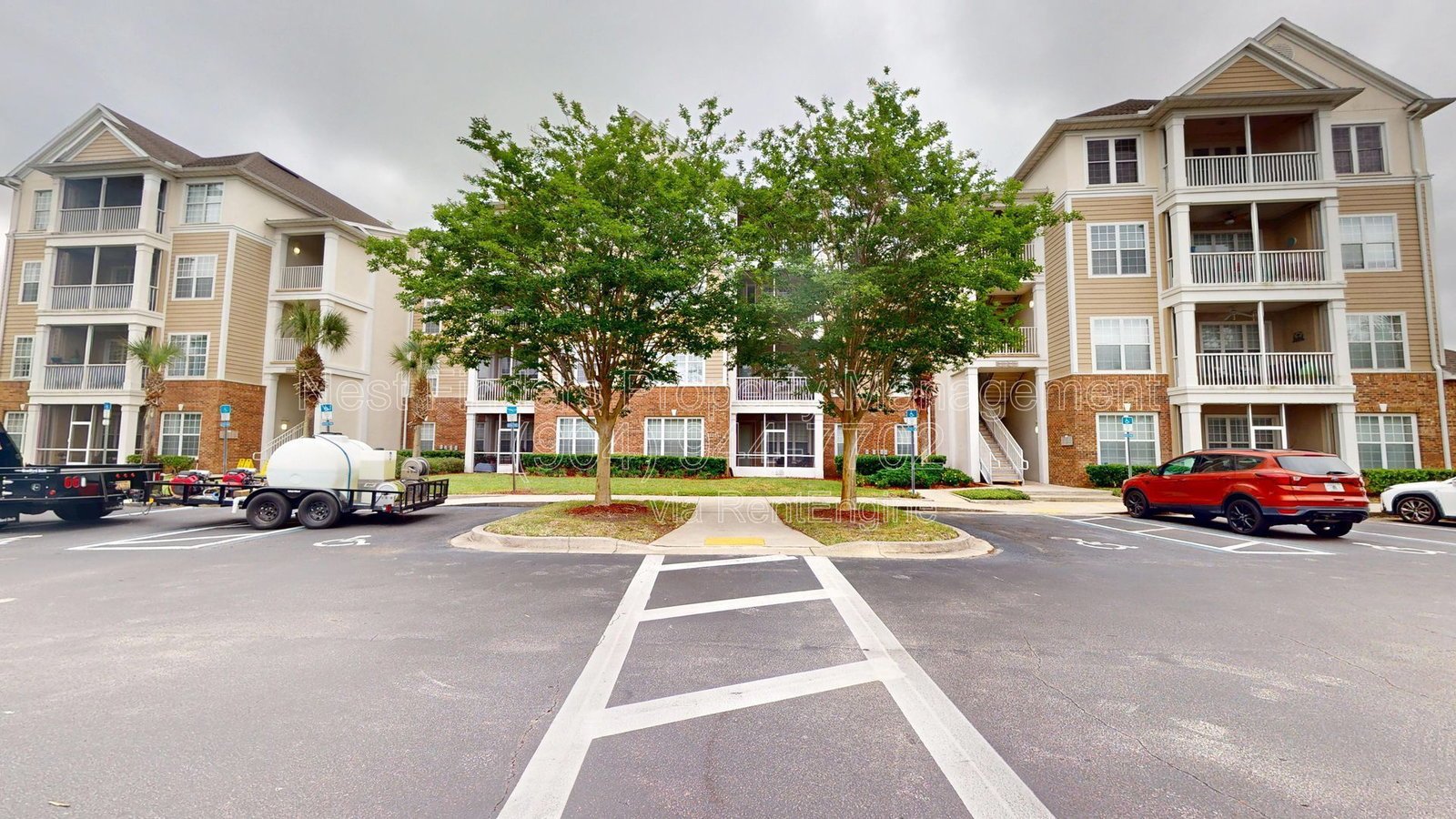 Beautiful 2-bedroom, 2-bathroom condo located in the highly desirable Campfield community. property image
