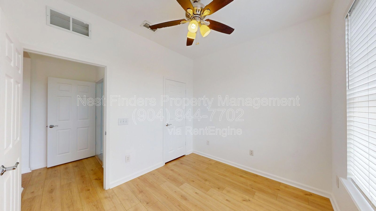 Beautiful 2-bedroom, 2-bathroom condo located in the highly desirable Campfield community. property image