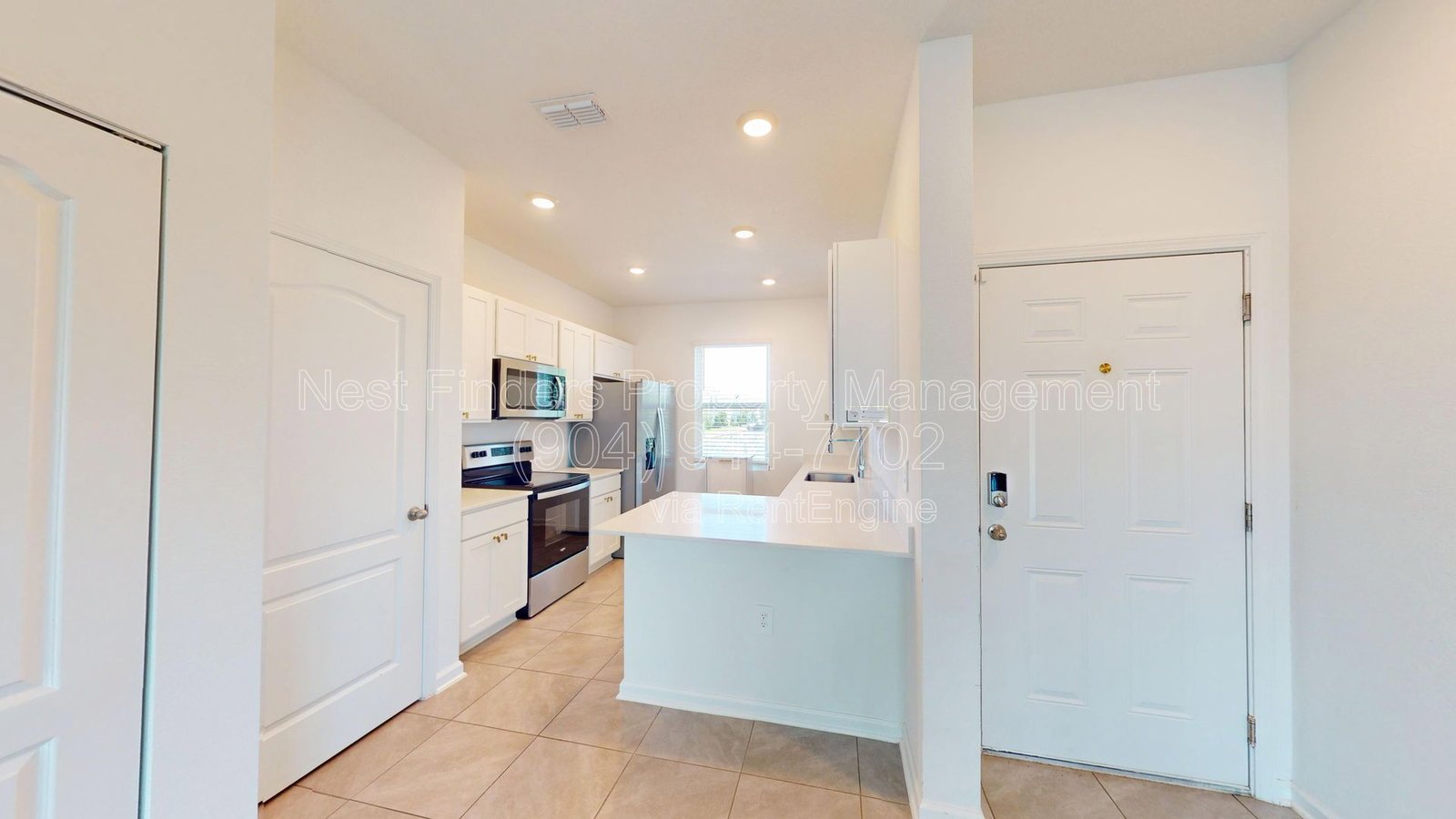 Beautiful Townhome in Stokes Landing – Just Minutes from Historic St. Augustine! property image