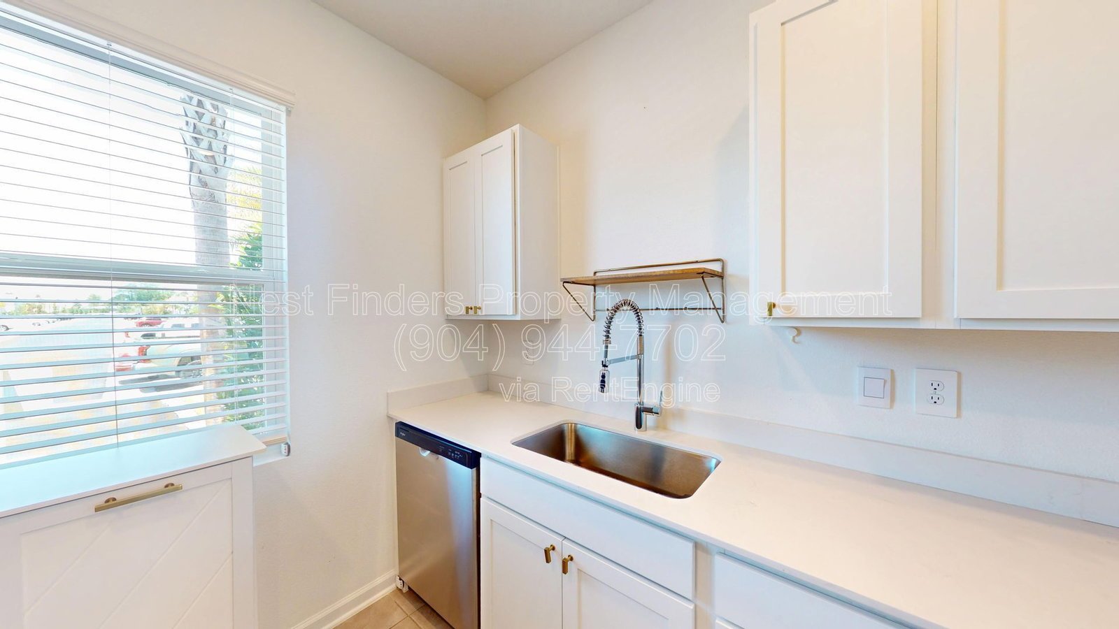 Beautiful Townhome in Stokes Landing – Just Minutes from Historic St. Augustine! property image