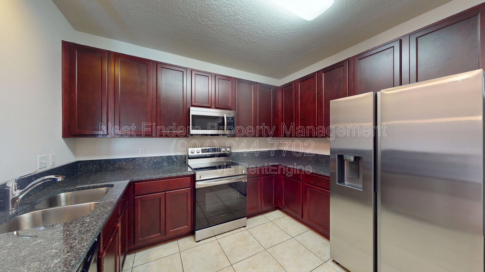 Beautiful and well-maintained condo with a gorgeous view is available now for immediate occupancy! property image