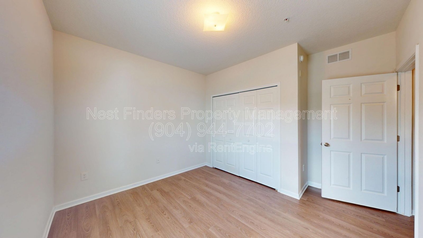 Beautiful and well-maintained condo with a gorgeous view is available now for immediate occupancy! property image