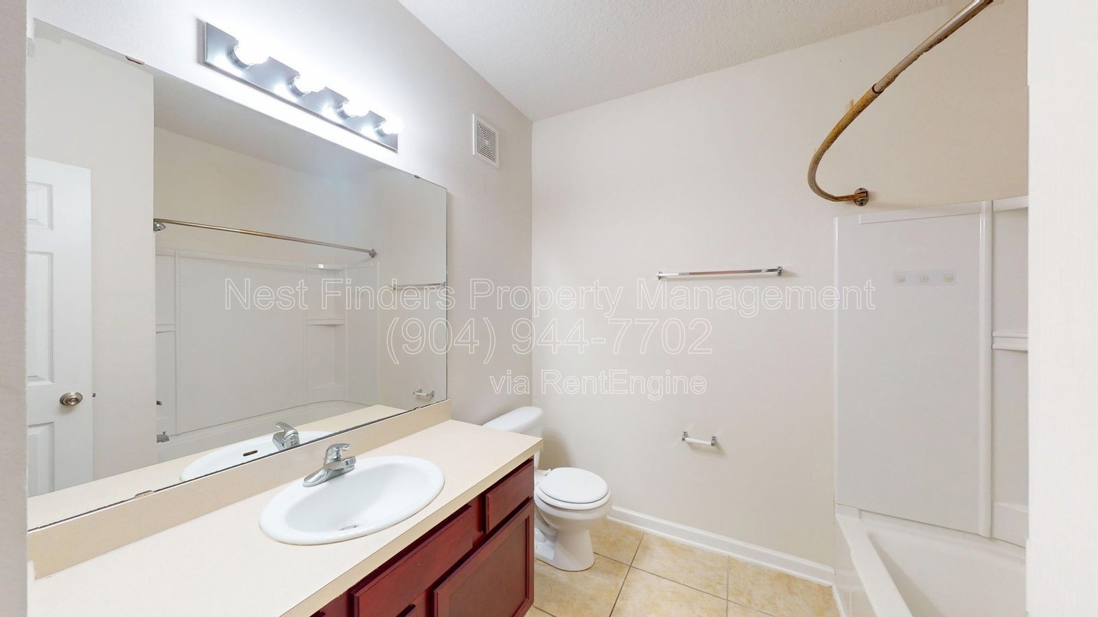 Beautiful and well-maintained condo with a gorgeous view is available now for immediate occupancy! property image